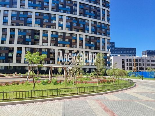 Продам однокомнатную (1-комн.) квартиру, Авиаторов Балтики пр-кт, 25, Мурино п