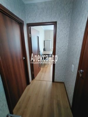 Продам однокомнатную (1-комн.) квартиру, Авиаторов Балтики пр-кт, 17, Мурино п