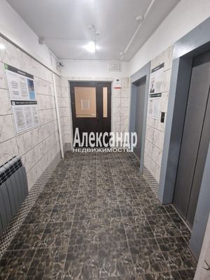 Продам трехкомнатную (3-комн.) квартиру, Королёва пр-кт, 24к1, Санкт-Петербург г