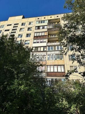 Продам трехкомнатную (3-комн.) квартиру, Димитрова ул, 7к2, Санкт-Петербург г