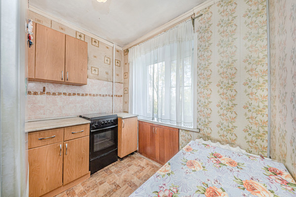 Продам трехкомнатную (3-комн.) квартиру, Копейское ш, 11, Челябинск г