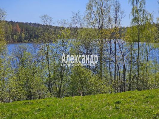 Продам участок 15 соток, ИЖС, район п. Харвиа тер, 200 км от города