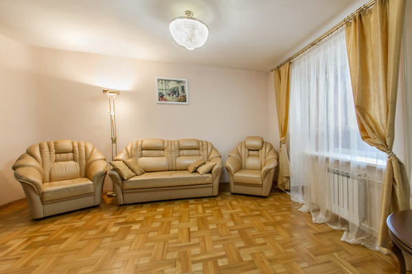 Продам трехкомнатную (3-комн.) квартиру, Старых Большевиков ул, 92А, Воронеж г