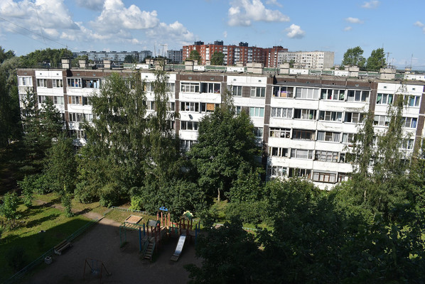 Продам однокомнатную (1-комн.) квартиру, Бумажников ул, 7, Коммунар г