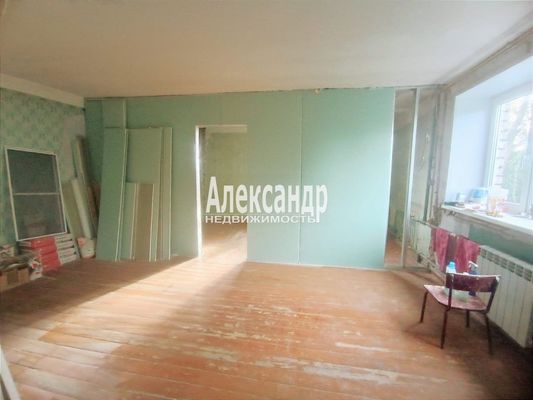 Продам двухкомнатную (2-комн.) квартиру, Большая Гвардейская ул, 6, Выборг г