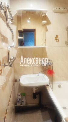 Продам трехкомнатную (3-комн.) квартиру, Новая ул, 7, Кировск г