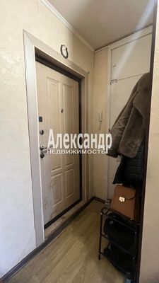 Продам двухкомнатную (2-комн.) квартиру, Красноармейская ул, 12, Светогорск г