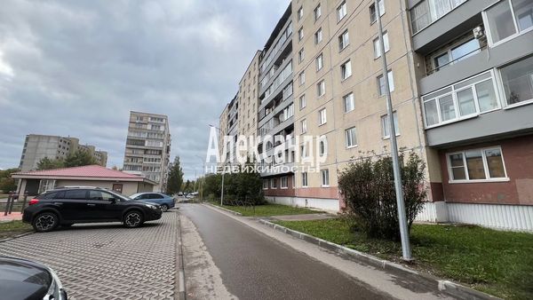 Продам двухкомнатную (2-комн.) квартиру, Красноармейская ул, 12, Светогорск г