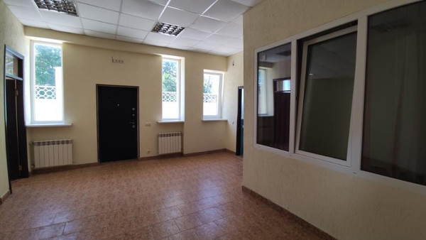 Продам склад 980 м2, Кленовка с