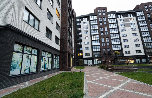Продам двухкомнатную (2-комн.) квартиру, Уральская ул, 20, Калининград г