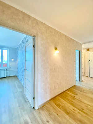 Продам трехкомнатную (3-комн.) квартиру, Кировоградская ул, 16к1, Москва г