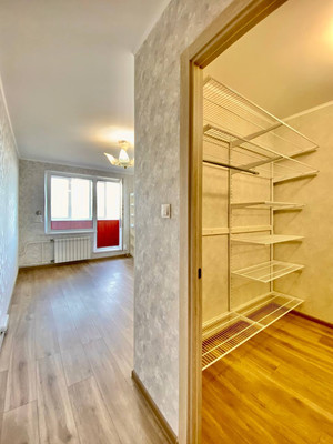 Продам трехкомнатную (3-комн.) квартиру, Кировоградская ул, 16к1, Москва г