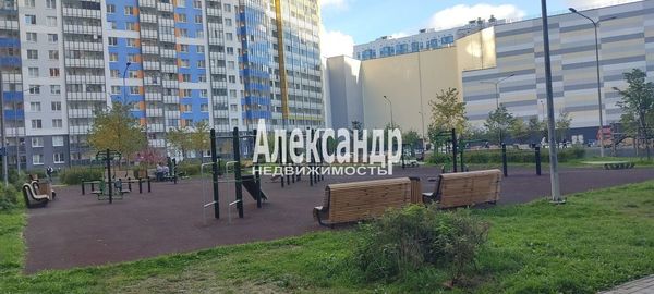 Продам однокомнатную (1-комн.) квартиру, Плесецкая ул, 10, Санкт-Петербург г