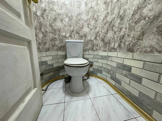 Продам многокомнатную квартиру, Кирова ул, 31, Комсомольск-на-Амуре г