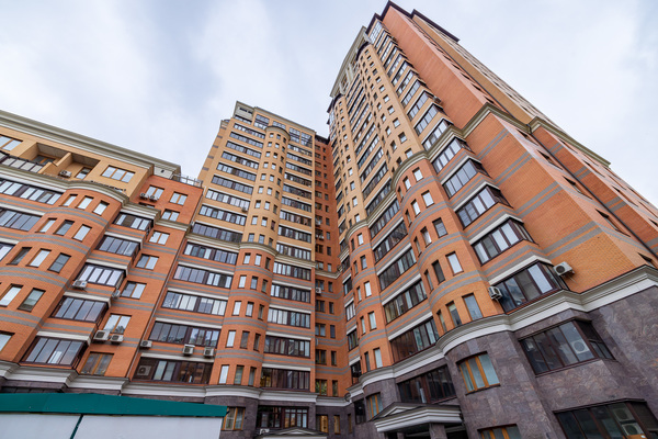 Продам многокомнатную квартиру, 10-я Парковая ул, 20, Москва г