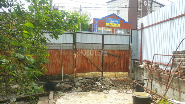 Продам трехкомнатную (3-комн.) квартиру, Горная ул, 14, Крымск г