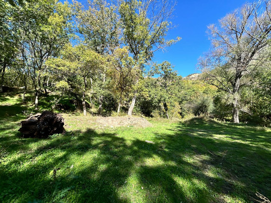 Продам землю для коммерческого использования 1,18 соток, ИЖС, Гостиная ул, Лучистое с