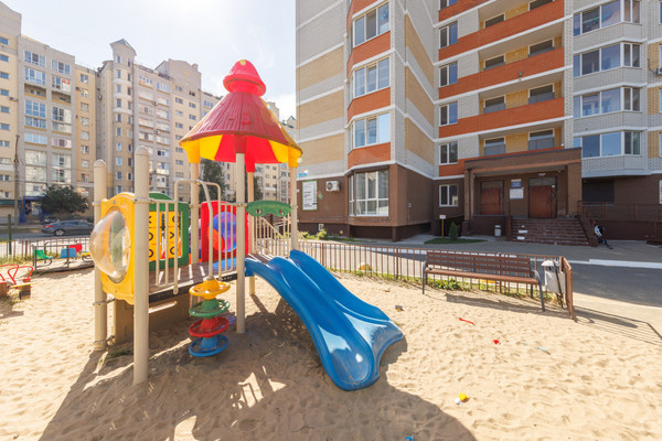 Продам двухкомнатную (2-комн.) квартиру, Горбатова ул, 47, Брянск г