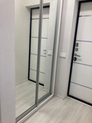 Продам однокомнатную (1-комн.) квартиру, Радуга кв-л, 10, Агой с