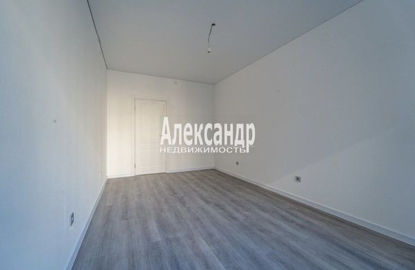 Продам трехкомнатную (3-комн.) квартиру, Уральская ул, 25, Санкт-Петербург г