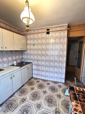 Продам трехкомнатную (3-комн.) квартиру, Малышева ул, 11, Сыктывкар г