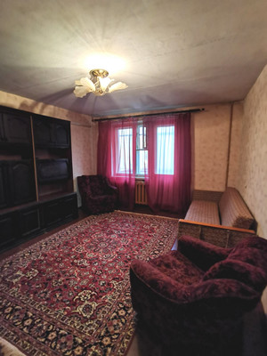 Продам трехкомнатную (3-комн.) квартиру, Малышева ул, 11, Сыктывкар г