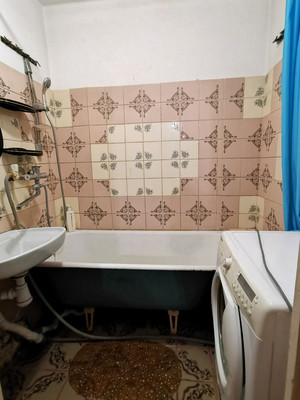 Продам трехкомнатную (3-комн.) квартиру, Малышева ул, 11, Сыктывкар г