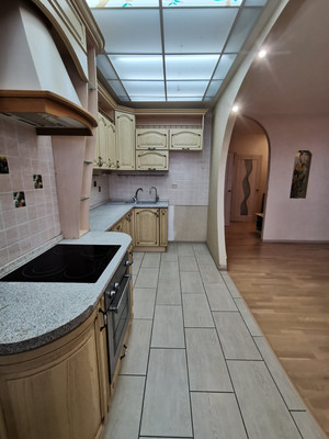 Продам двухкомнатную (2-комн.) квартиру, Старовского ул, 22/1, Сыктывкар г