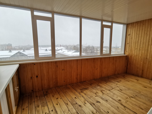 Продам двухкомнатную (2-комн.) квартиру, Старовского ул, 22/1, Сыктывкар г