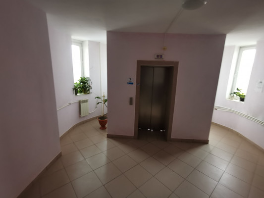 Продам двухкомнатную (2-комн.) квартиру, Старовского ул, 22/1, Сыктывкар г