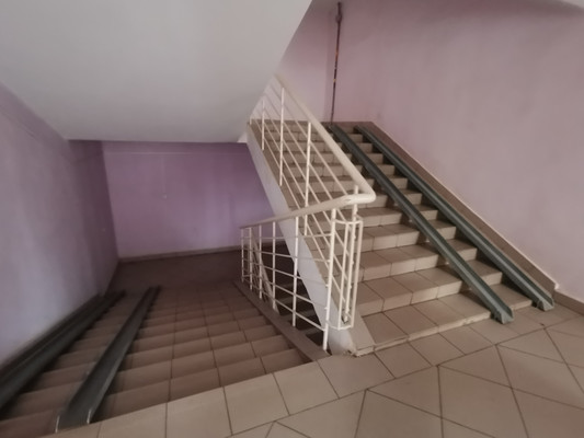 Продам двухкомнатную (2-комн.) квартиру, Старовского ул, 22/1, Сыктывкар г