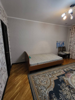 Продам трехкомнатную (3-комн.) квартиру, Гоголя ул, 7, Октябрьский г