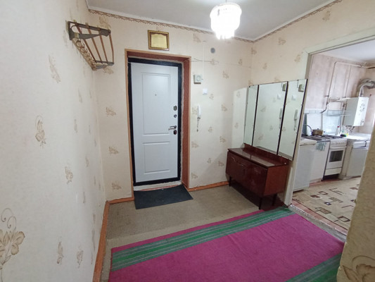 Продам двухкомнатную (2-комн.) квартиру, Ленина ул, 155, Кукмор г