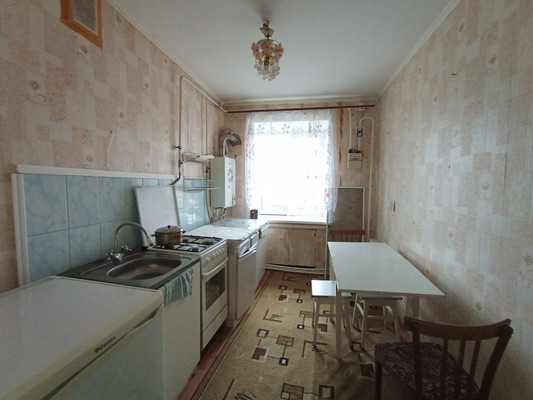 Продам двухкомнатную (2-комн.) квартиру, Ленина ул, 155, Кукмор г