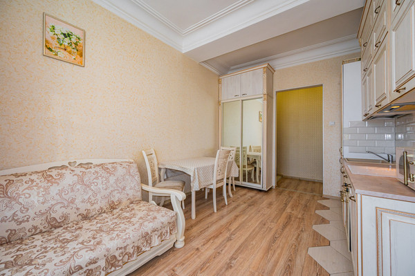 Продам двухкомнатную (2-комн.) квартиру, Верх-Исетский б-р, 20, Екатеринбург г