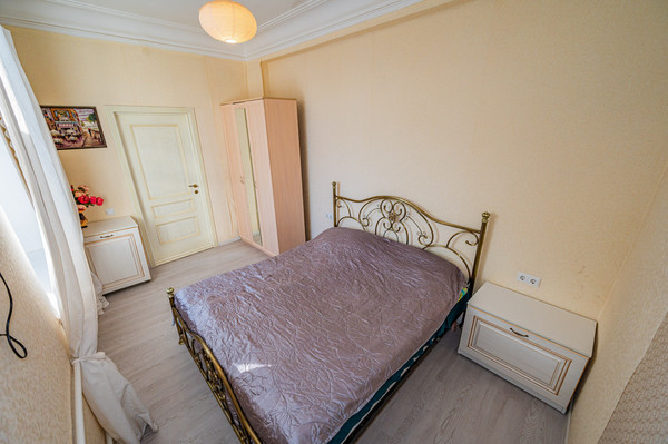 Продам двухкомнатную (2-комн.) квартиру, Верх-Исетский б-р, 20, Екатеринбург г