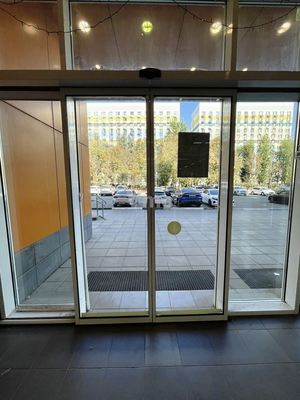 Сдам склад 2 200 м2, Кирпичные Выемки ул, 2к1, Москва г