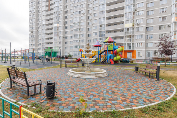 Продам двухкомнатную (2-комн.) квартиру, им А.Ф.Войстроченко ул, 2, Брянск г