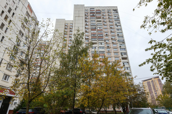 Продам трехкомнатную (3-комн.) квартиру, Покрышкина ул, 11, Москва г