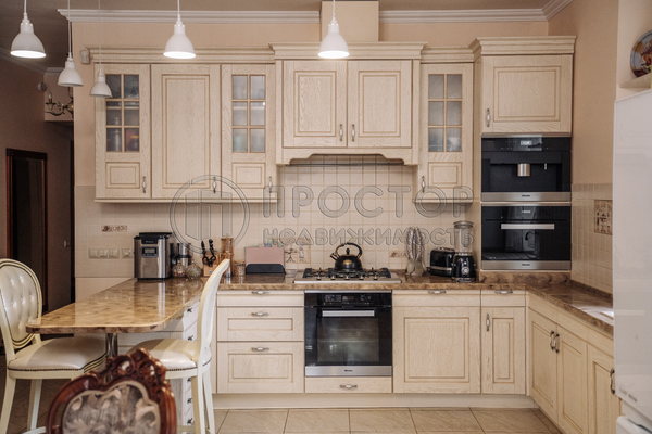 Продам многокомнатную квартиру, Садовая-Черногрязская ул, 13/3с1, Москва г
