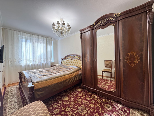 Продам двухкомнатную (2-комн.) квартиру, Кирова ул, 1а, Нальчик г
