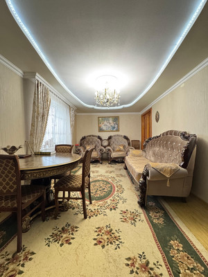 Продам двухкомнатную (2-комн.) квартиру, Кирова ул, 1а, Нальчик г