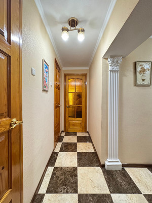 Продам двухкомнатную (2-комн.) квартиру, Кирова ул, 1а, Нальчик г