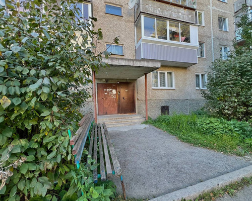 Продам двухкомнатную (2-комн.) квартиру, Монтажников ул, 78, Нижний Тагил г