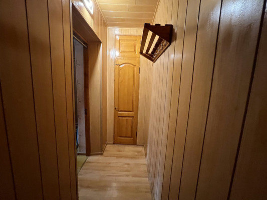 Продам двухкомнатную (2-комн.) квартиру, Гагарина ул, 21, Симферополь г