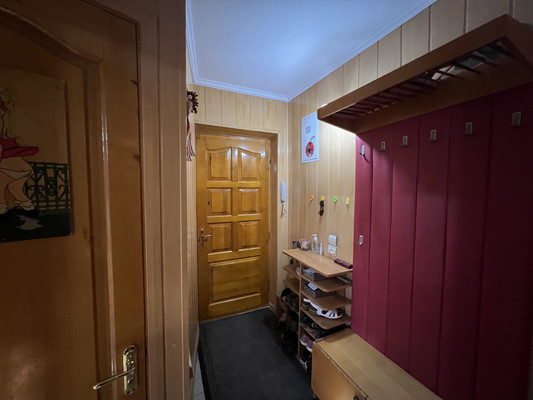 Продам двухкомнатную (2-комн.) квартиру, Гагарина ул, 21, Симферополь г