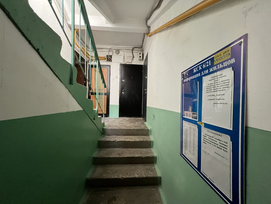 Продам двухкомнатную (2-комн.) квартиру, Гагарина ул, 21, Симферополь г