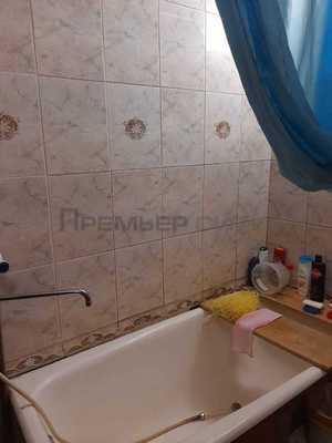 Продам двухкомнатную (2-комн.) квартиру, Гурьянова ул, 10к2, Калуга г
