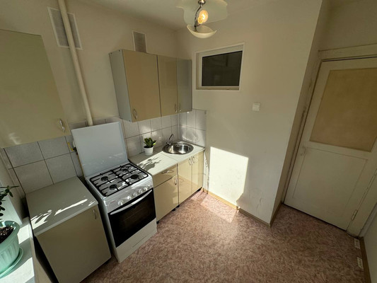 Продам трехкомнатную (3-комн.) квартиру, Васянина ул, 6, Комсомольск-на-Амуре г