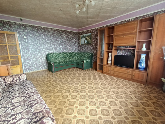 Продам трехкомнатную (3-комн.) квартиру, Октябрьской Революции ул, 1, Рошаль г